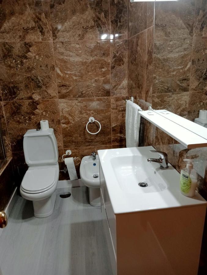 Apartamento Alvares Cabral Вила-Нова-ди-Гая Экстерьер фото