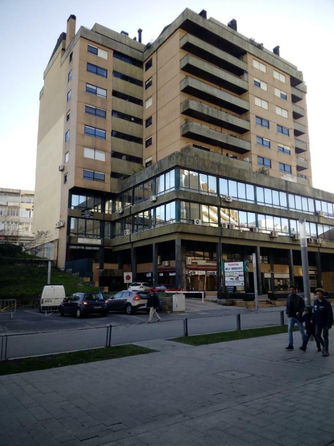 Apartamento Alvares Cabral Вила-Нова-ди-Гая Экстерьер фото